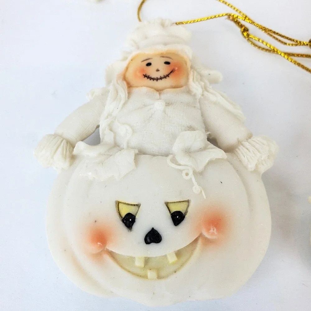 4 Vintage Witch Scarecrow Pumpkin Ceramic Resin Halloween Ornaments Off White